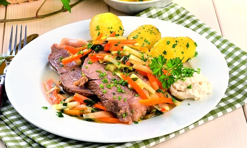 rasol de vita cu legume jpeg