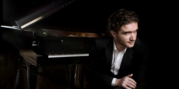 Eduardo Fernández