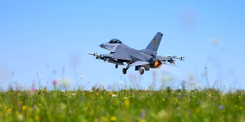 F 16 ucrainean/ FOTO:X