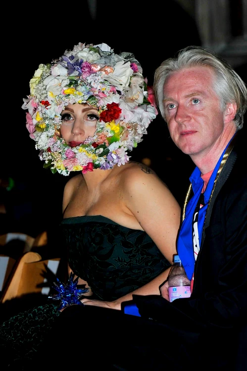 philip treacy si lady gaga