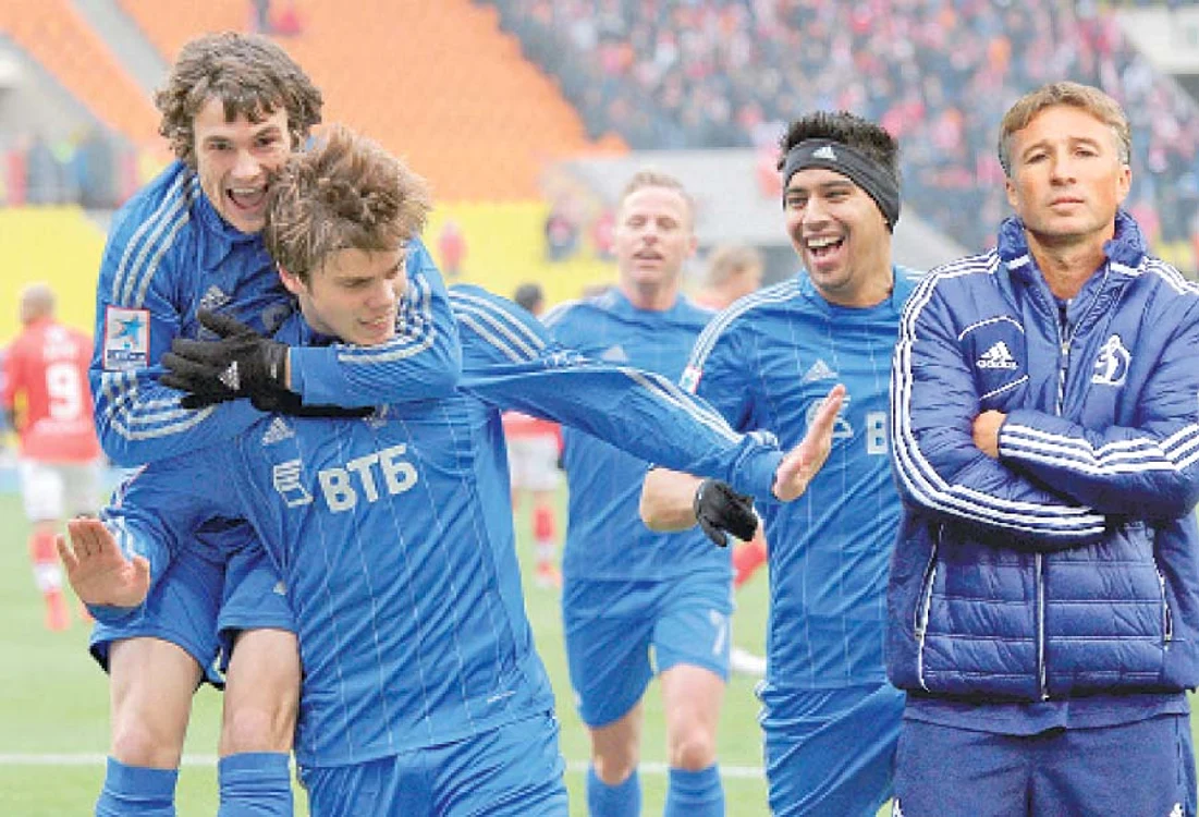 
    Dan Petrescu  
