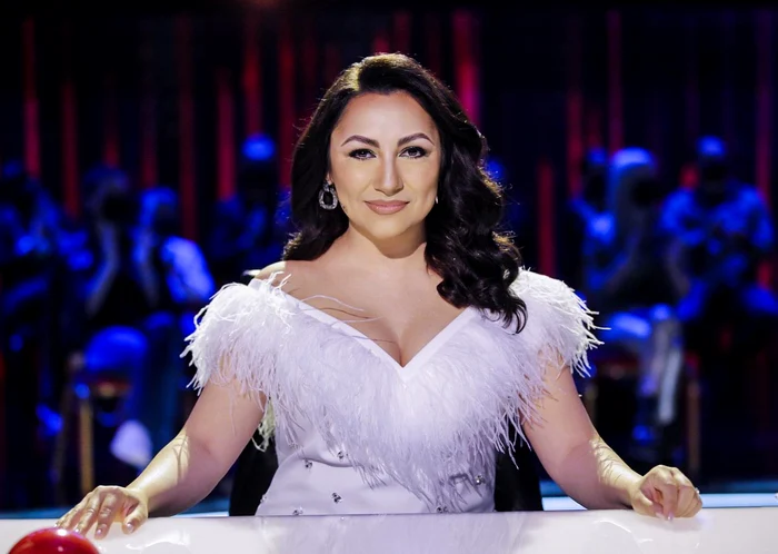 Andra face parte din juriul emisiunii "Românii au talent" Sursă foto: PRO TV