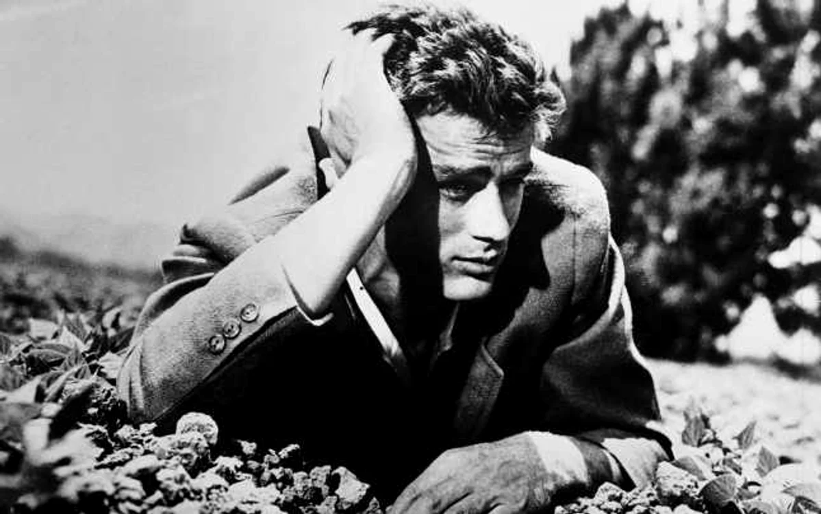 Autograful lui James Dean este estimat la 18.000 de lire sterline, fiind considerat cel mai valoros din lume FOTO Getty Images