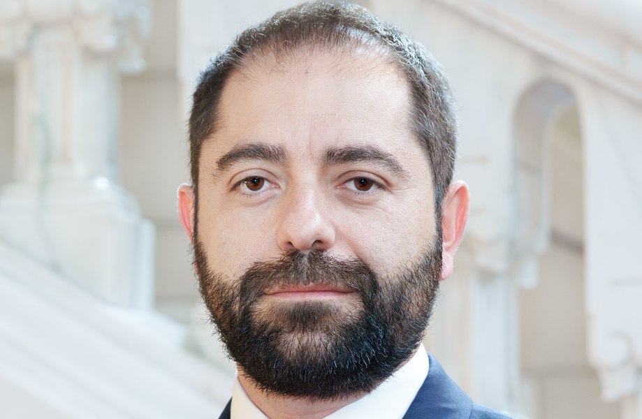 Radu Burnete a preluat funcția de consilier prezidențial pentru probleme economice și sociale: „România traversează o criză existențială”