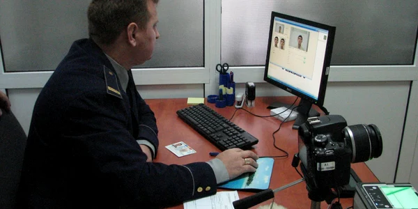 Trei paşapoarte electronice au fost eliberate la Botoşani, până în prezent