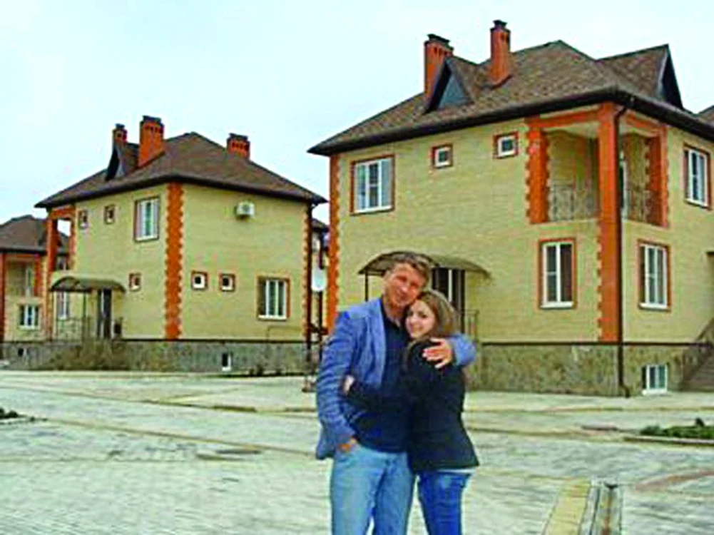 Dan Petrescu  locuieşte într-o  zonă rezidenţială  a Krasnodarului