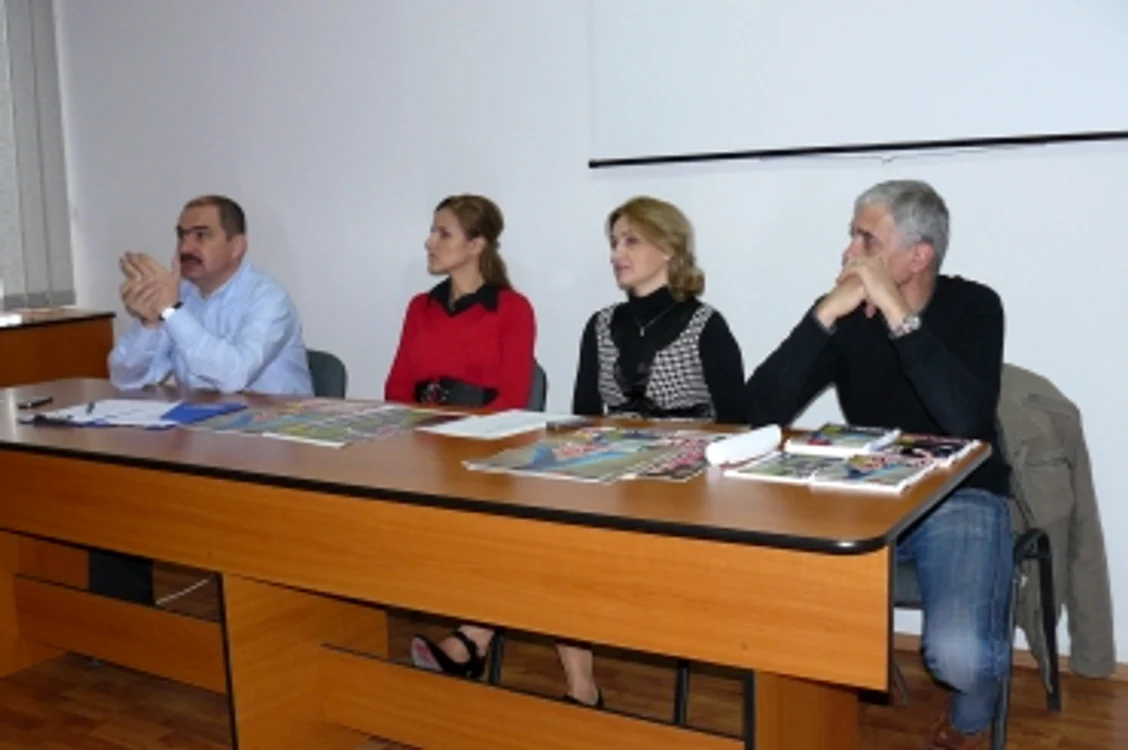Oradea: Primarul le vorbește elevilor despre eforturile depuse pentru curățenia orașului