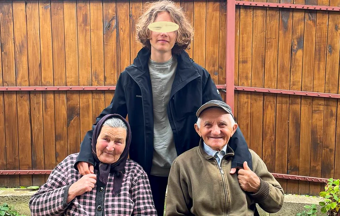 Aflat în custodia Jugendamt, băiatul cel mare al familiei Furdui a fugit în România FOTO Facebook