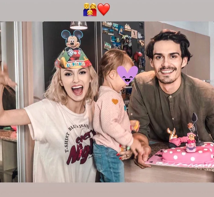 O familie fericită: Andreea Bălan, George Burcea şi micuţa Ella