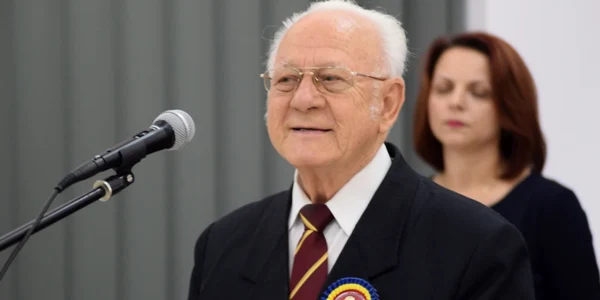 Îndemnul academicianului Constantin Toma pentru elevii şi profesorii din Vaslui 