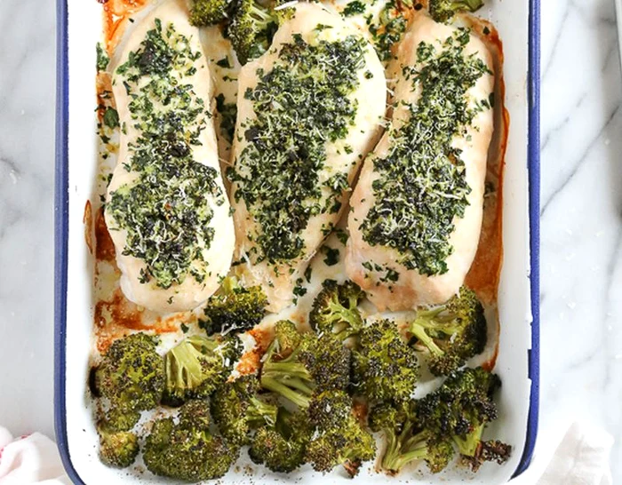 Piept de pui cu broccoli la cuptor jpeg
