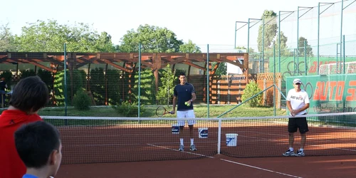 Copiii vor lupta pentru titlul de campioni la tenis la competiţia Dr. Oetker Junior Trophy