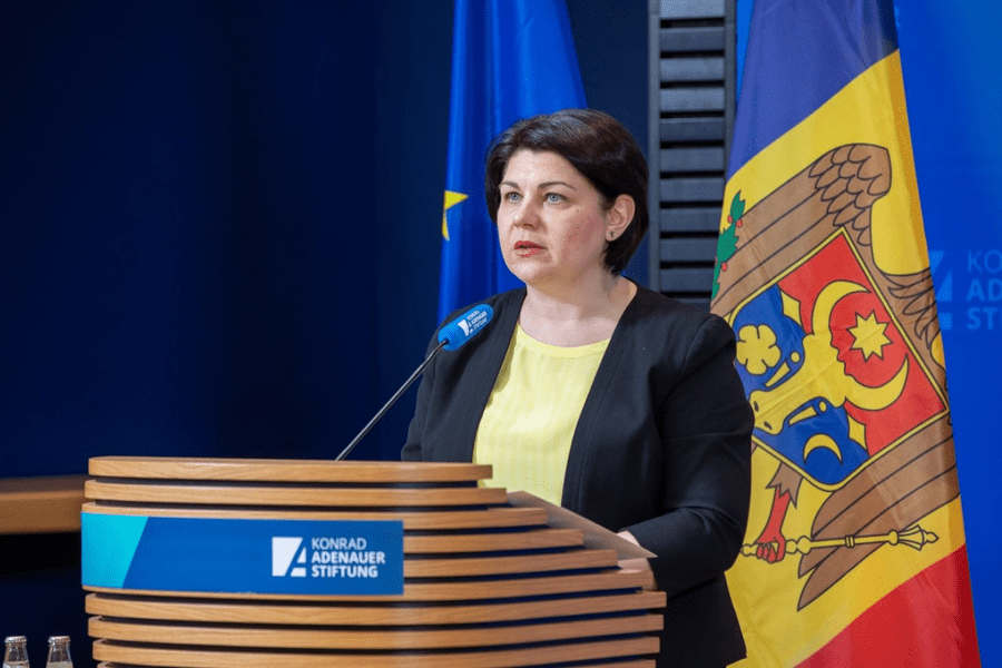 Şedinţa Guvernului Republicii Modova, pe întuneric, pentru a se economisi curent