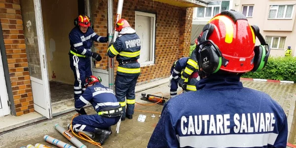 interventie la cutremur