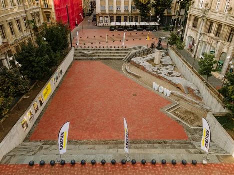 Piața Sfântul Gheorghe a fost curățată FOTO Kärcher România