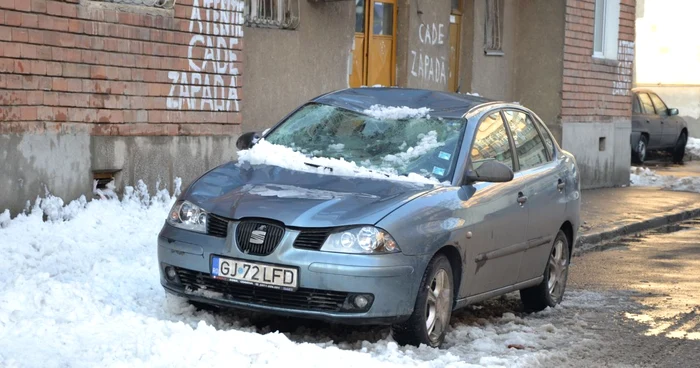 Maşina a fost avariata
