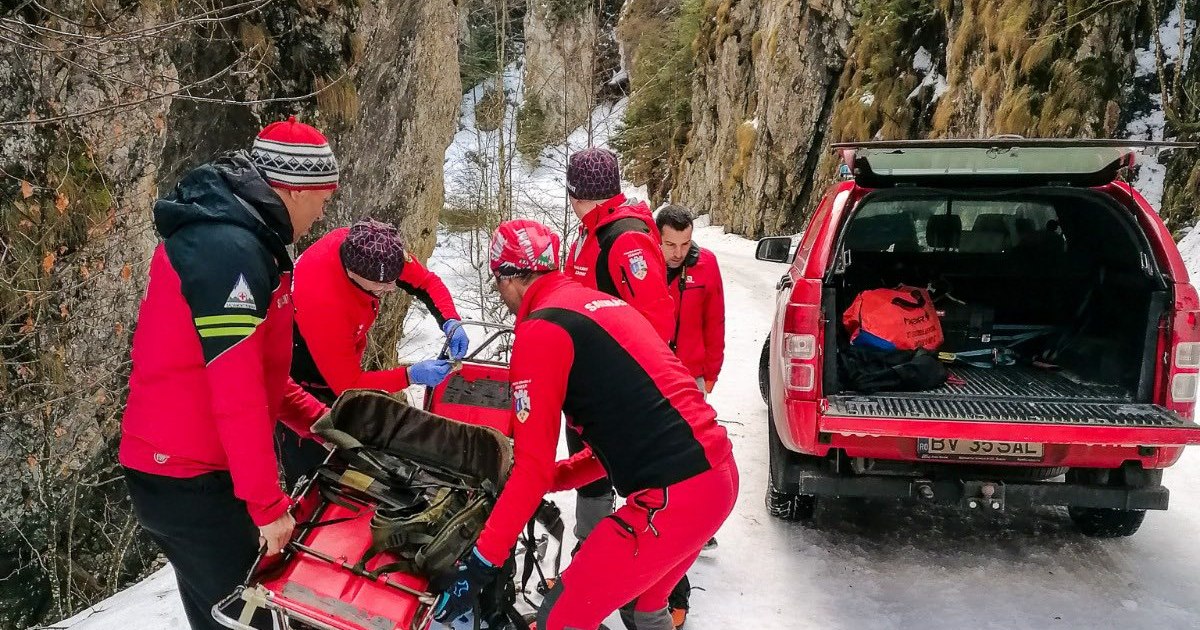 Tragedie în Brașov: Un bărbat de 59 de ani a decedat după o cădere pe un traseu montan