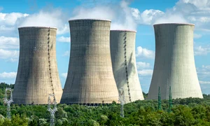 Turnuri de racire centrala nucleara shutterstock 1903568902 jpg