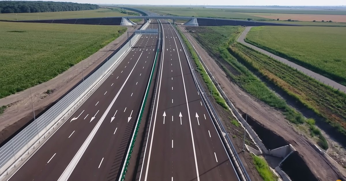 De 1 Decembrie, românii vor circula pe A7 București-Focșani