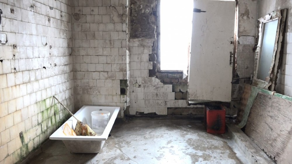 De la azilele groazei la căminele groazei. De ce plătim 1,3 milioane de bugetari?