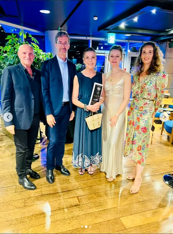 Prințesa Caroline de Monaco alături de dansatorii Operei din Paris Instagram