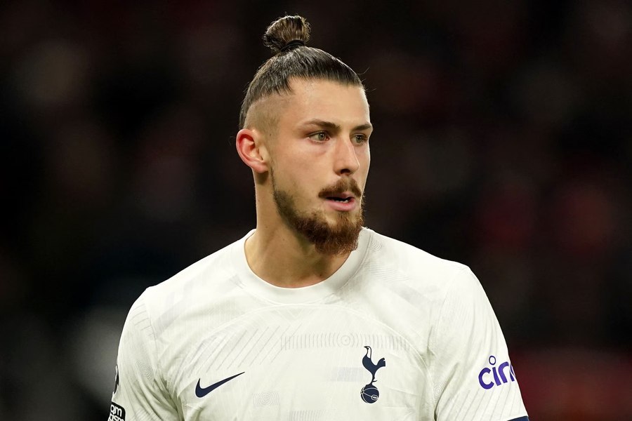 Drăgușin, gafă la a doua apariție la Tottenham: cum a comis-o la cinci minute după ce a intrat pe teren