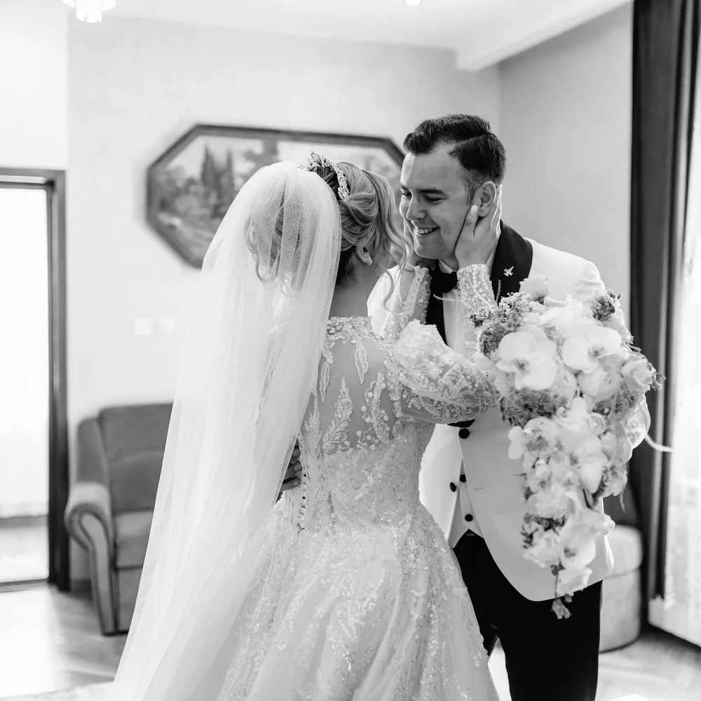 Soția pilotului de F-16, care și-a pierdut viața salvând un câine, mesaj sfâșietor: „Ai plecat și ai luat tot”. Povestea tragediei de la baza „Borcea”