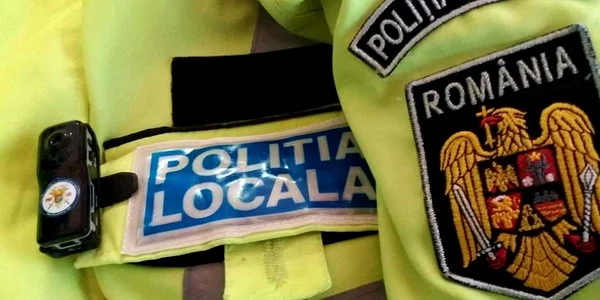 Mini camerele din dotarea Poliţiei Locale Iaşi FOTO Atenţie Poliţia Iaşi