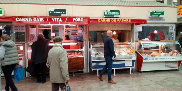 oameni in piata botosani