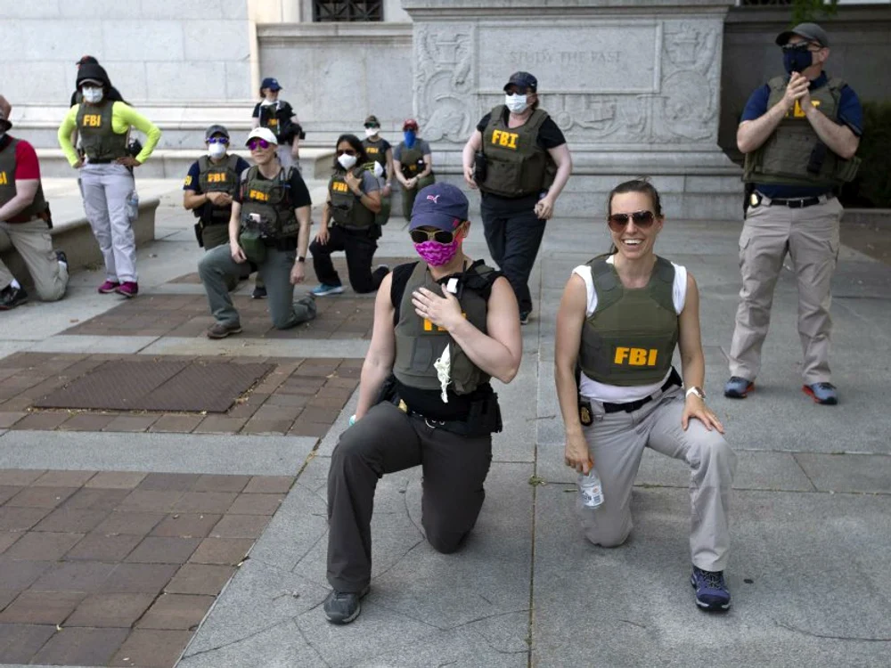 Agenți FBI FOTO: captură X
