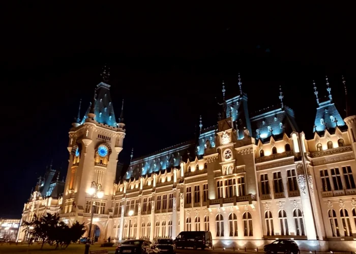 Palatul Culturii noaptea FOTO Alina Batcu