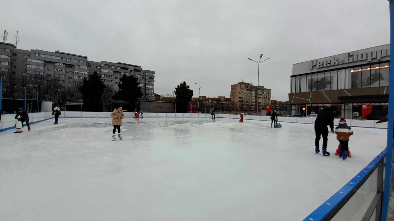 Patinoarul de la Shopping City FOTO Ștefan Both