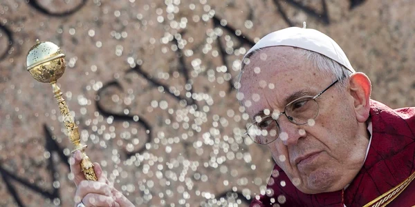 Papa Francisc slujeşte în timpul Liturghiei din Duminica Floriilor în Piaţa Sfântul Petru din Vatican FOTO EPA – EFE / Angelo Carconi