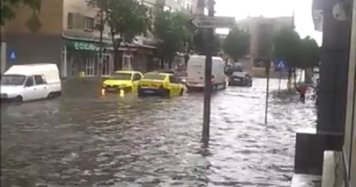 Zona Gării a fost inundată FOTO Captură Facebook