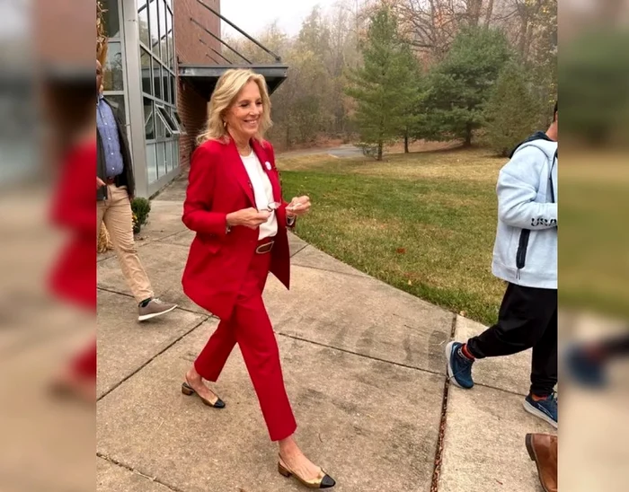 Jill Biden, îmbrăcată în roșu la secția de vot FOTO: X