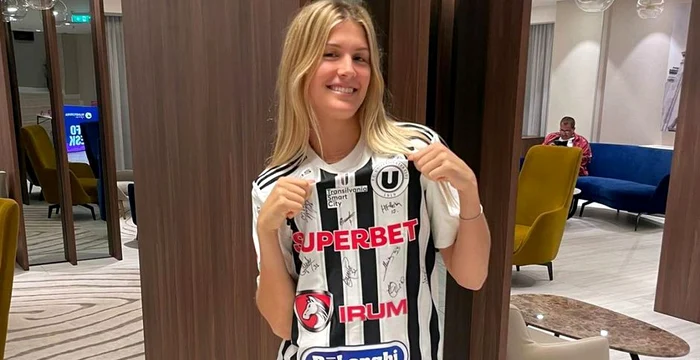 Genie Bouchard, în tricoul Universității Cluj. Foto Facebook