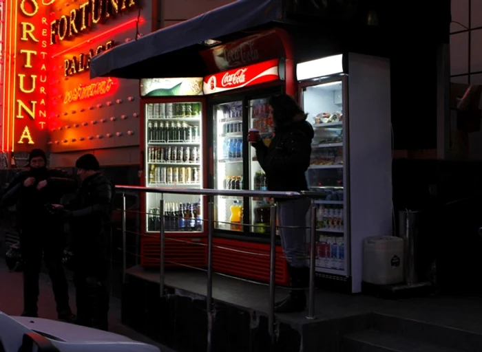 Comercianţii care vând alcool vor fi aspru sancţionaţi (foto: arhivă)
