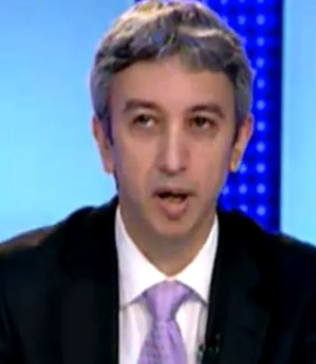 
    Dan Diaconescu, la TV  