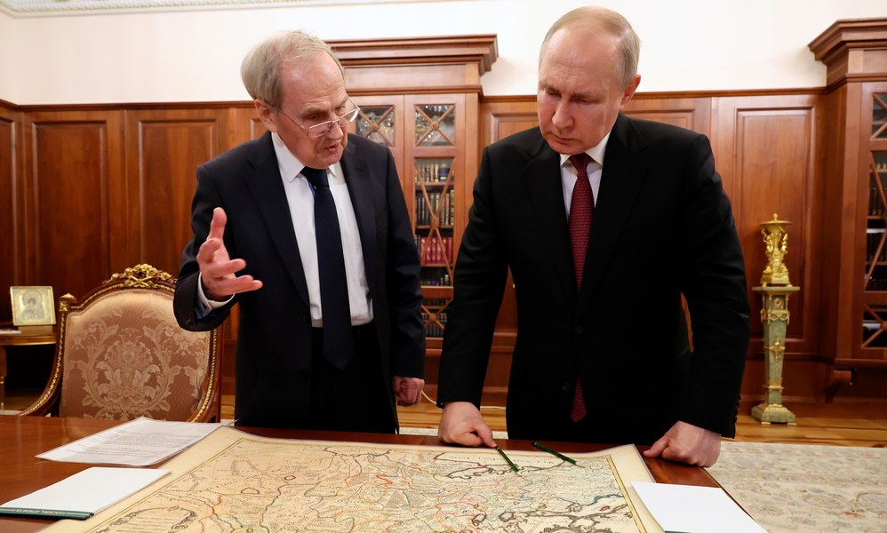 Putin, uitându-se la o hartă a Imperiului Rus: Ucraina nu a existat în istoria omenirii până la URSS