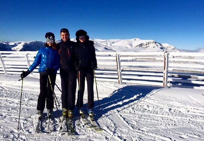 Cristi Boreanu a schiat alături de Laura şi de fiica sa, Ioana