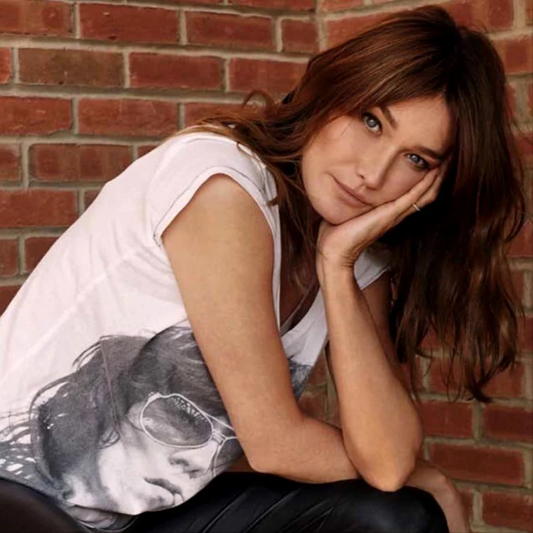 Carla Bruni a avut cancer la san Instagram (2) jpg