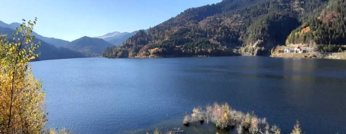 lacul gura apelor foto daniel guţă adevarul