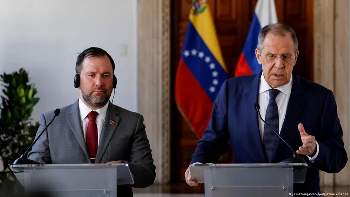 Rusia, prinpilaul finanțator al Venezuelei: ministrul de Externe Yvan Gil și omologul rus Lavrov 