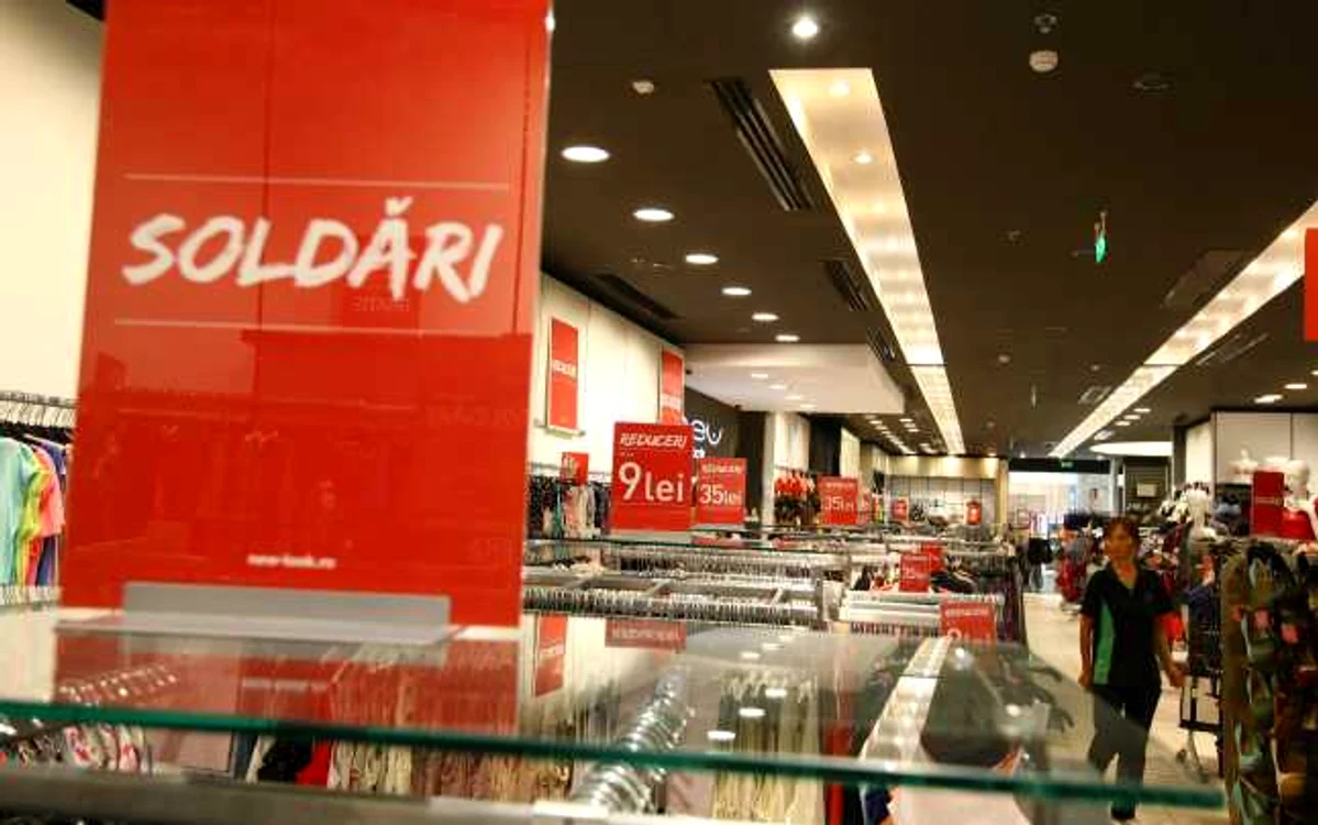 Reducerile prin soldare trebuie afişate vizibil FOTO: Marian Iliescu