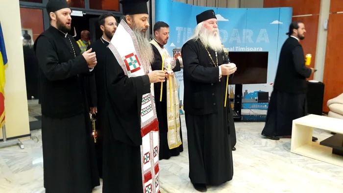 Lumina Sfântă de la Ierusalim a ajuns la Timişoara