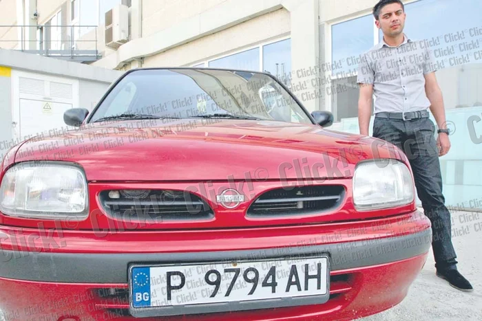 Maşinile stau în târg aliniate, nimeni nu mai vrea să le cumpere (Fotografii: Sever Gheorghe)