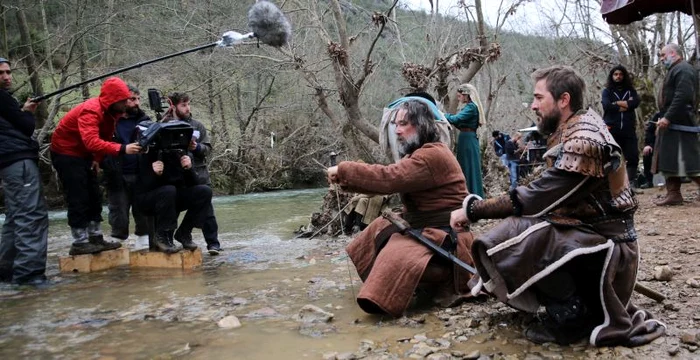 
    O echipă întreagă de oameni au lucrat la producţia difuzată la Prima Tvfoto: Prima Tv  