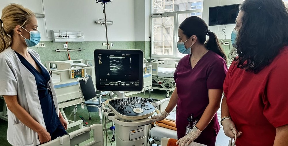 Ecografii gratuite la sân, direct la patul pacientelor. Proiectul unic în România la un spital din Timișoara