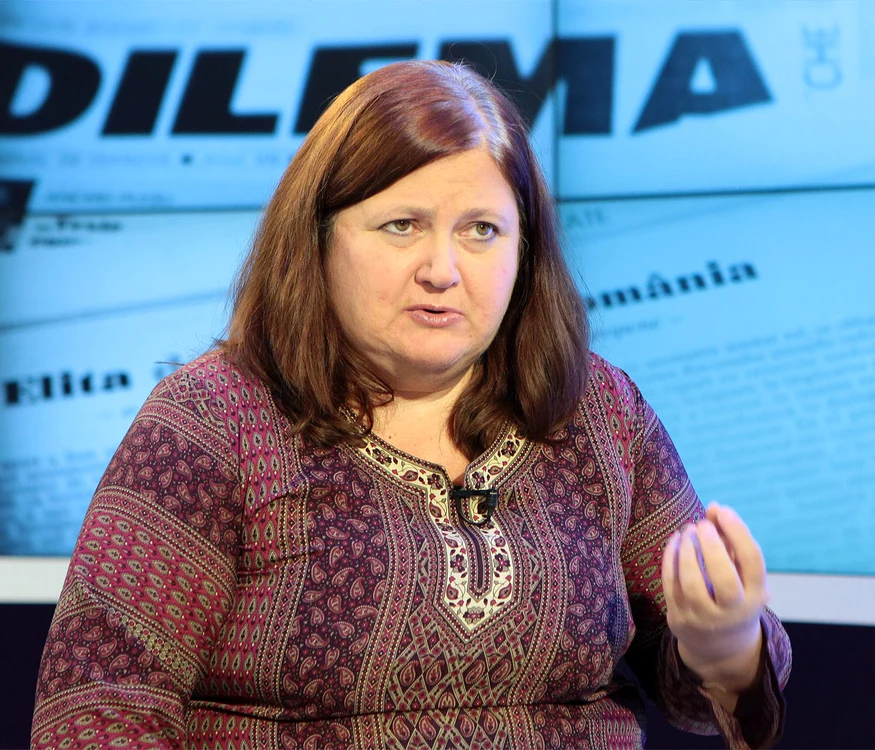 „Nu poţi face jurnalism de opinie fără să ai la bază fapte concrete“ – interviu cu Ioana AVĂDANI jpeg