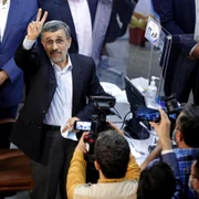 Mahmoud Ahmadinejad candideaza din nou la presedintia Iranului FOTO EPA-EFE